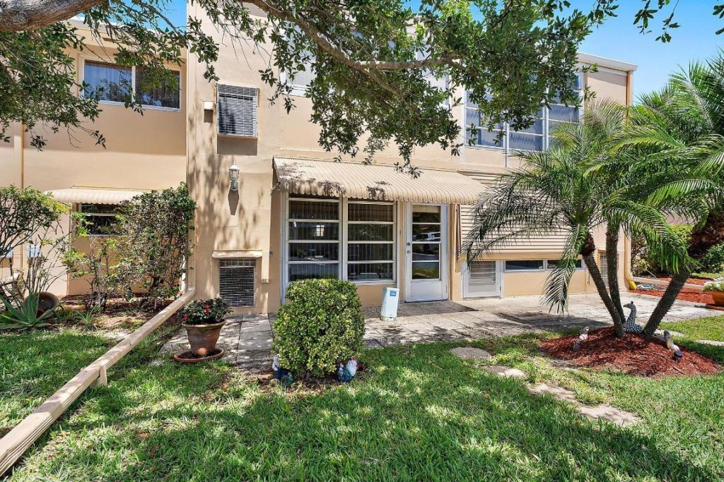 2164 NE 1st Way, Unit 102, Boynton Beach, FL 33435 Photo