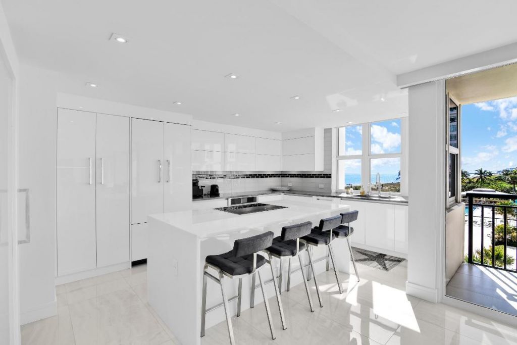 2000 S Ocean Boulevard, Unit 3-j, Boca Raton, FL 33432 Photo