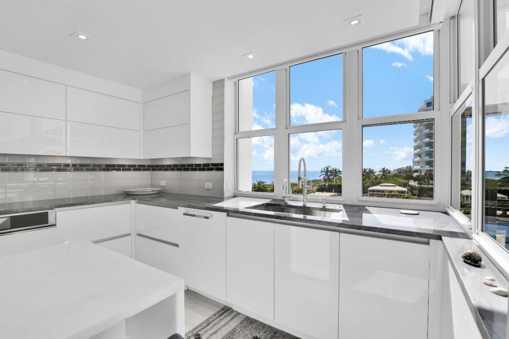 2000 S Ocean Boulevard, Unit 3-j, Boca Raton, FL 33432 Photo