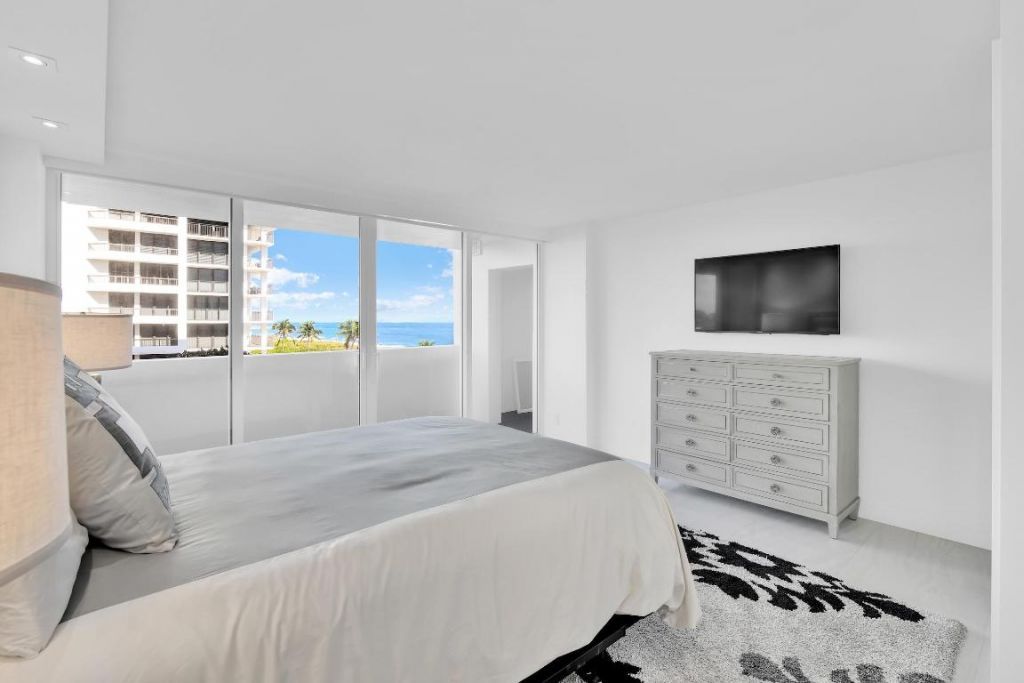 2000 S Ocean Boulevard, Unit 3-j, Boca Raton, FL 33432 Photo