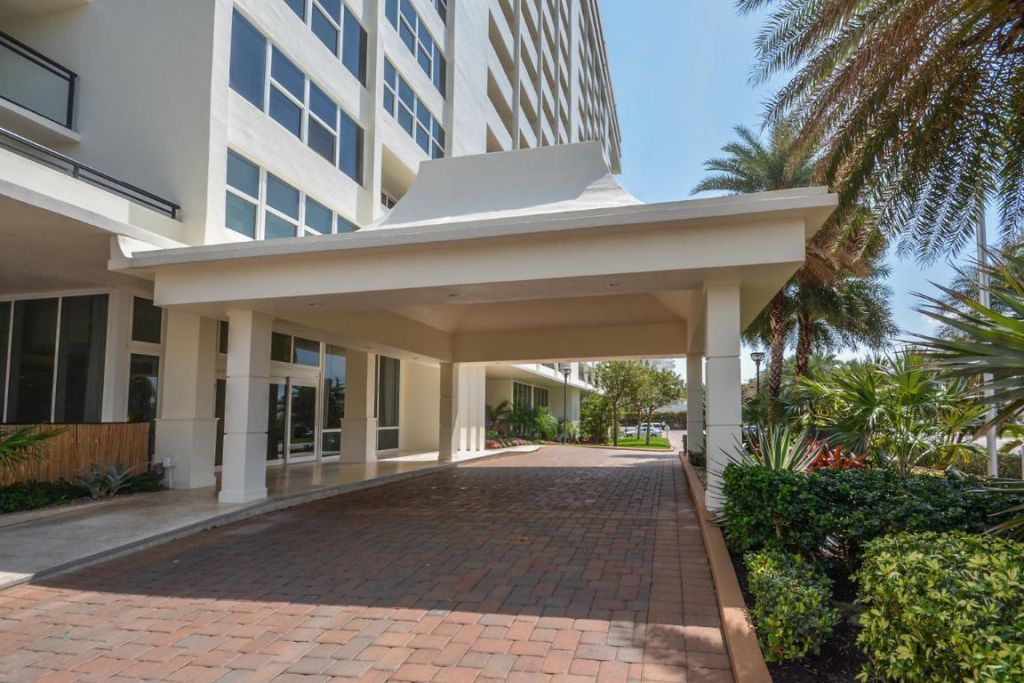 2000 S Ocean Boulevard, Unit 3-J, Boca Raton, FL 33432 Photo