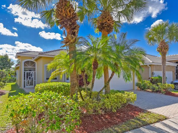 9740 Egret Chase Lane, West Palm Beach, FL 33411