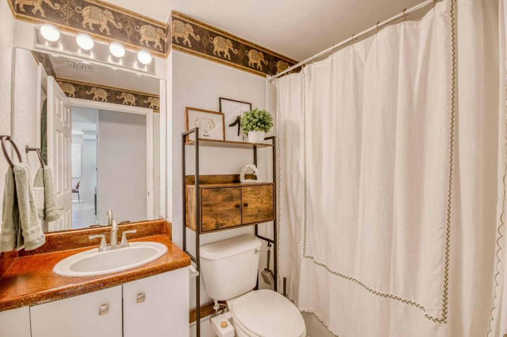 1805 N Flagler Drive, Unit 206, West Palm Beach, FL 33407 Photo