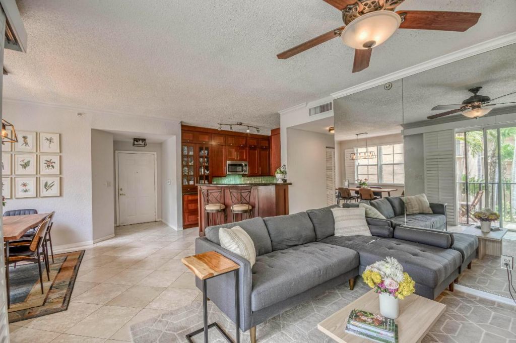 1805 N Flagler Drive, Unit 206, West Palm Beach, FL 33407 Photo