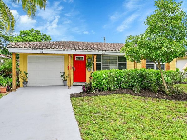111 NE 46th St, Oakland Park, FL 33334