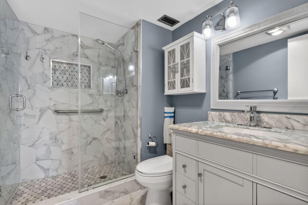 9410 N Hollybrook Lake Drive, Unit 303, Pembroke Pines, FL 33025 Photo