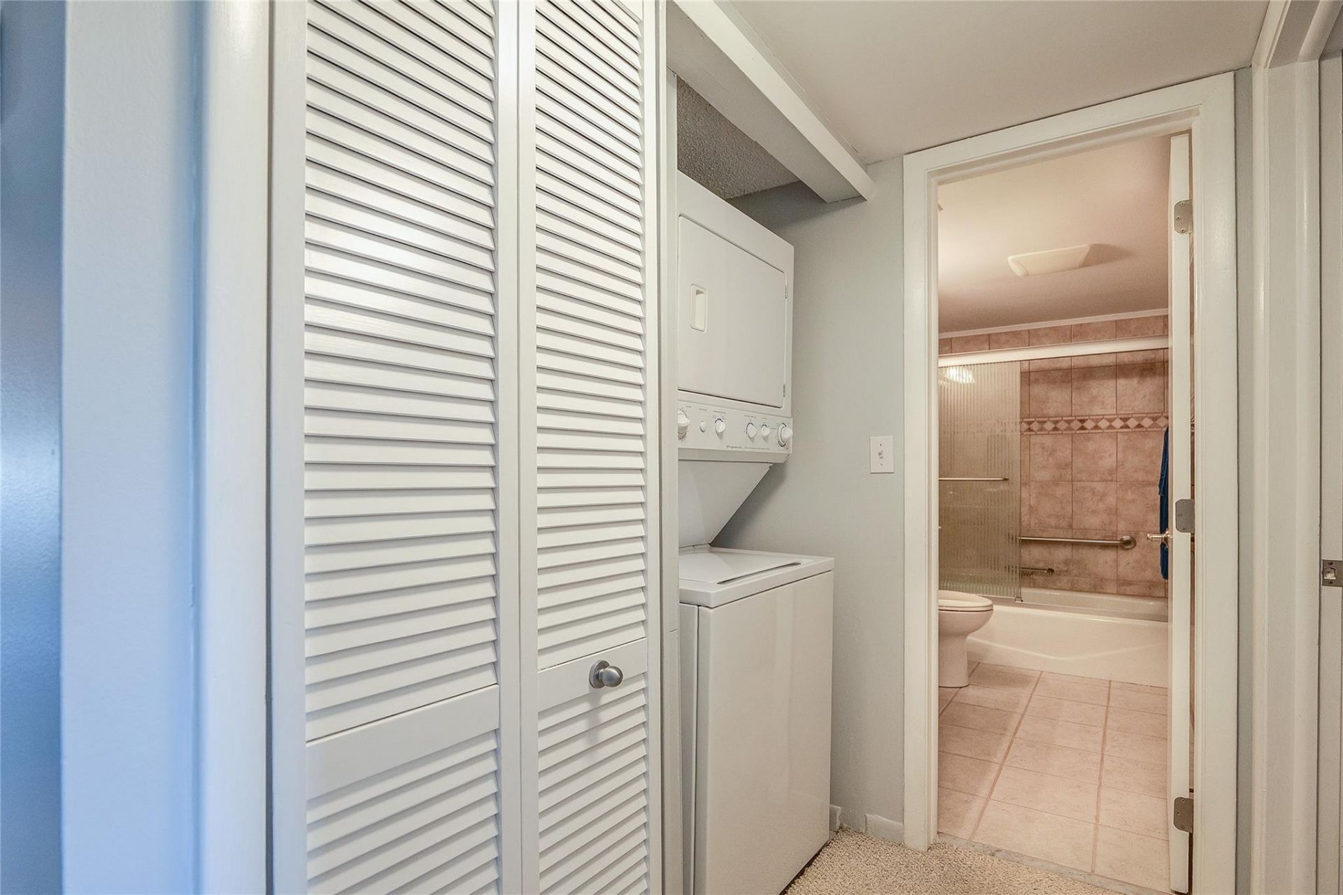 3920 Inverrary Boulevard, Unit 604-c, Lauderhill, FL 33319 Photo