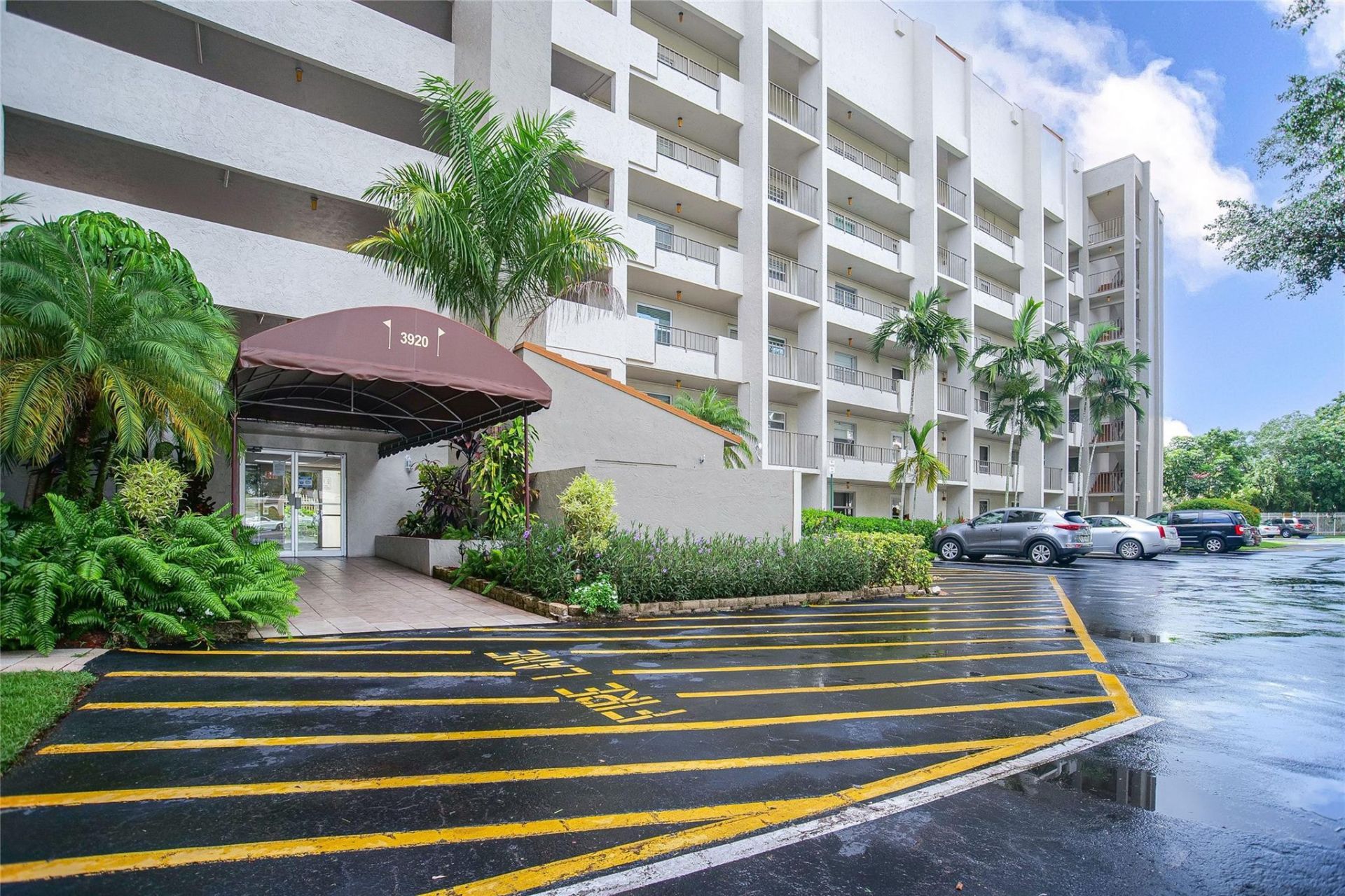 3920 Inverrary Boulevard, Unit 604-c, Lauderhill, FL 33319 Photo