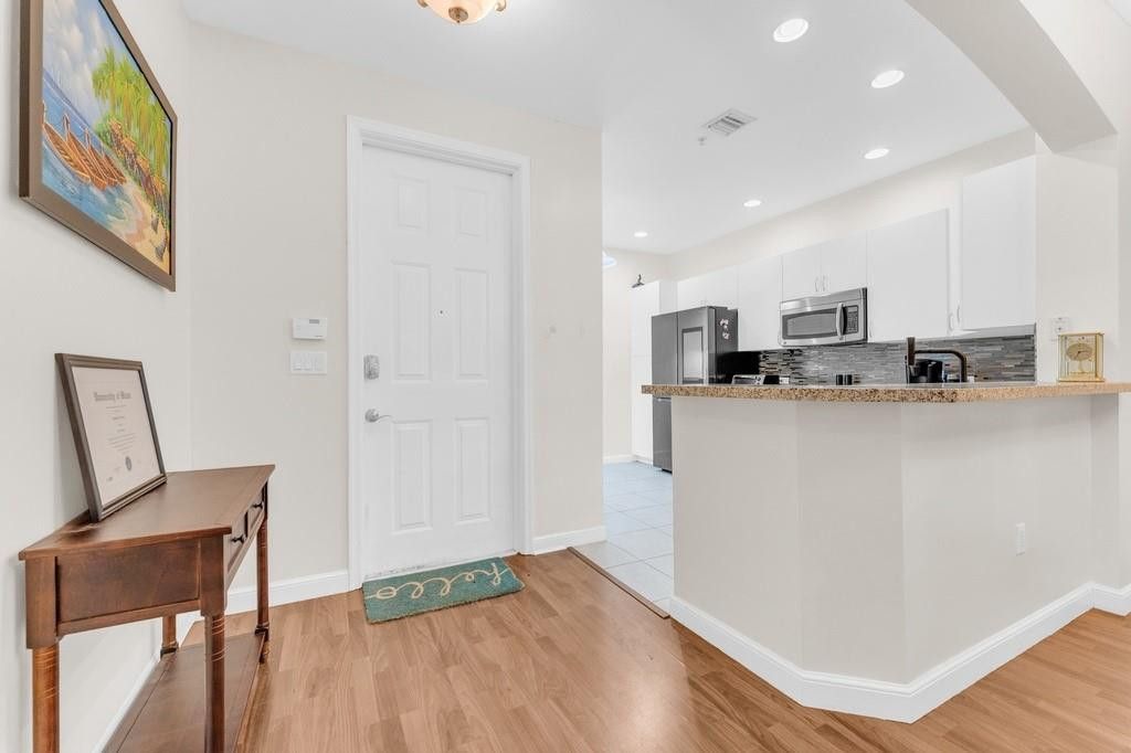 2955 NW 126th Avenue, Unit 212-5, Sunrise, FL 33323 Photo