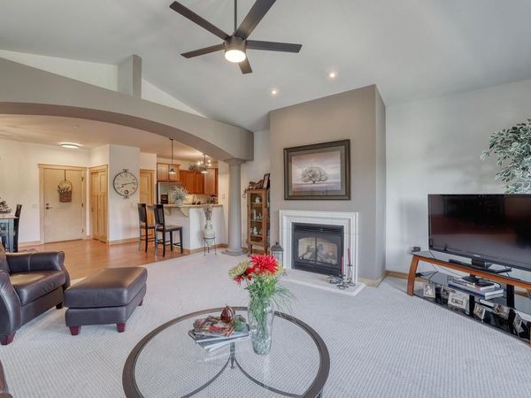 N51W34861 Wisconsin AVENUE, Unit 3114, Okauchee, WI 53069