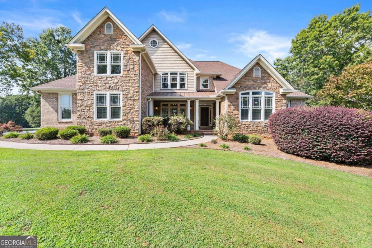 526 Orchard Drive, Clarkesville, GA 30523 Main Photo