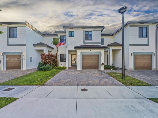 15736 SW 136th Way, Miami, FL 33196