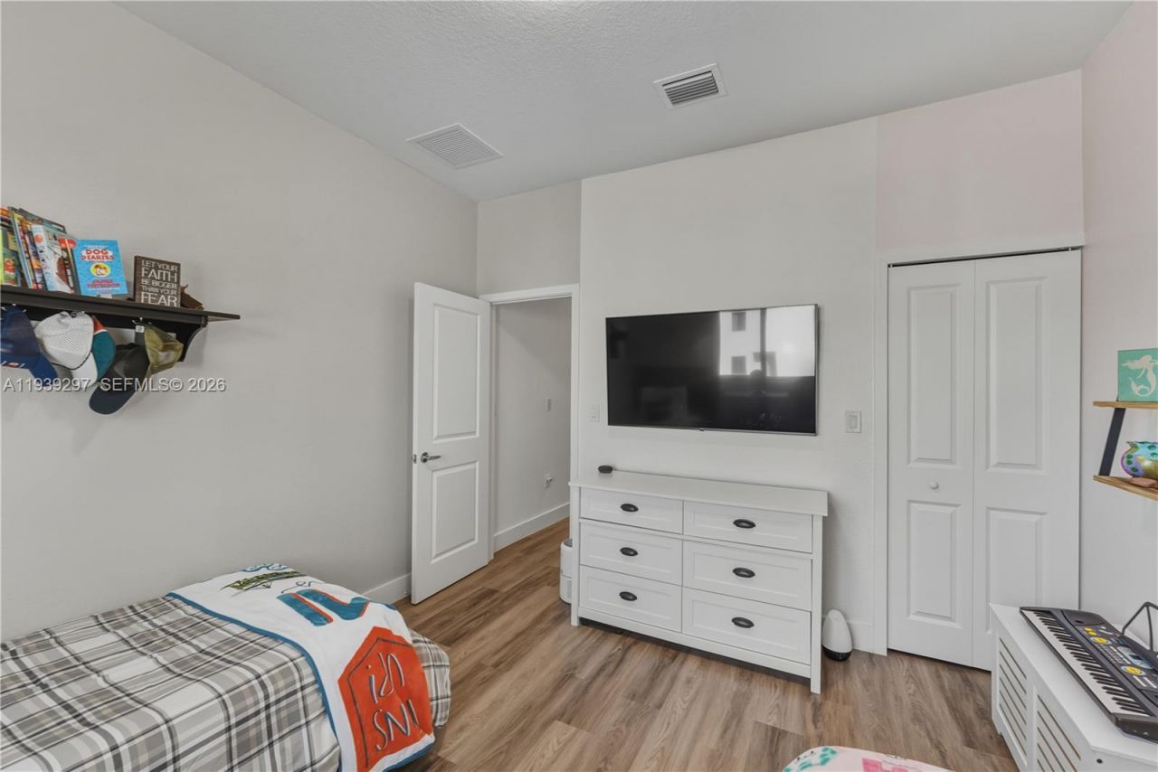 15736 SW 136th Way, Miami, FL 33196 Photo