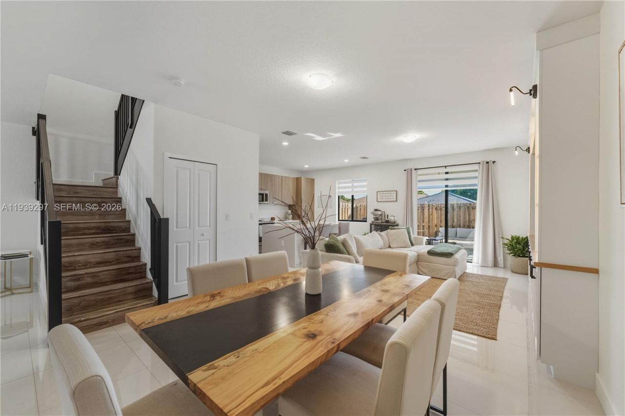 15736 SW 136th Way, Miami, FL 33196 Photo