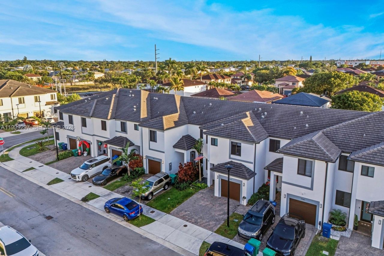 15736 SW 136th Way, Miami, FL 33196 Photo