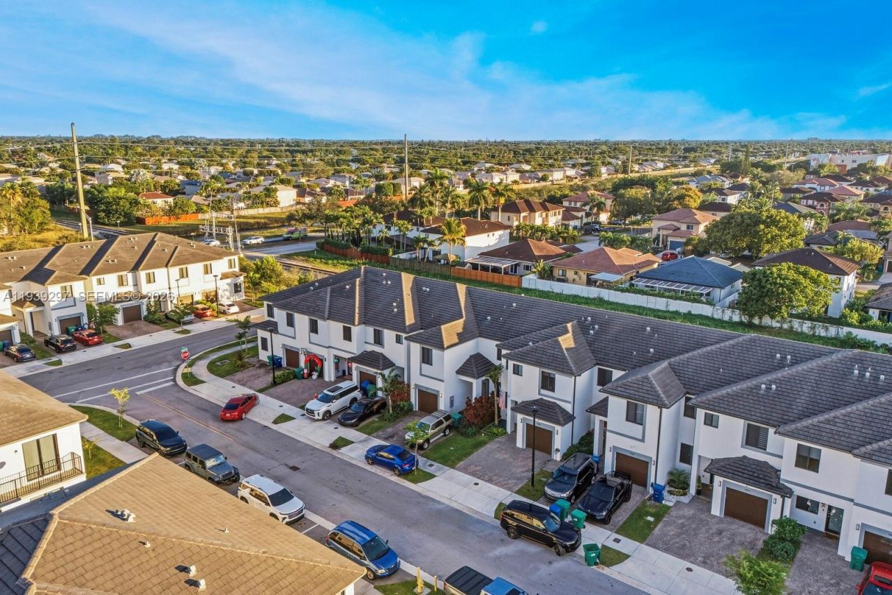 15736 SW 136th Way, Miami, FL 33196 Photo