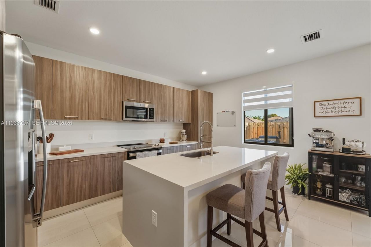 15736 SW 136th Way, Miami, FL 33196 Photo