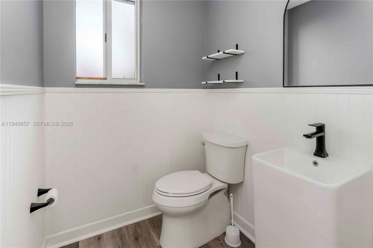 1330 NE 42nd Ave, Homestead, FL 33033 Photo