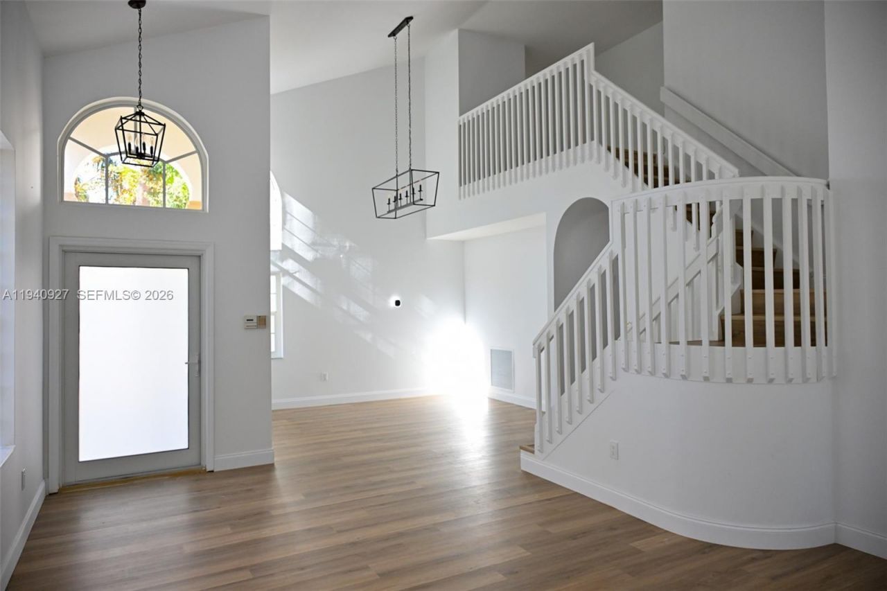 781 NW 155th Ter, Pembroke Pines, FL 33028 Photo