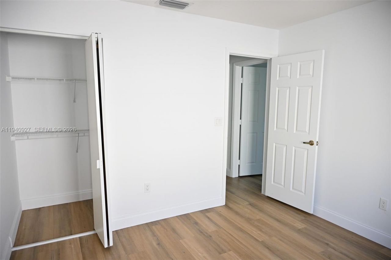 781 NW 155th Ter, Pembroke Pines, FL 33028 Photo