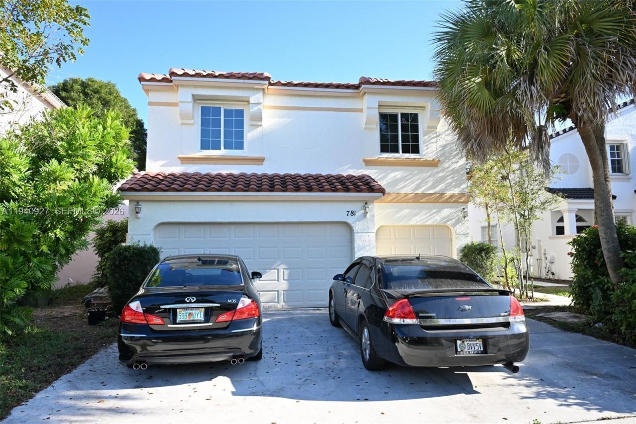 781 NW 155th Ter, Pembroke Pines, FL 33028 Photo