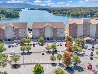 1273 Graves Harbor Trail, Huddleston, VA 24104