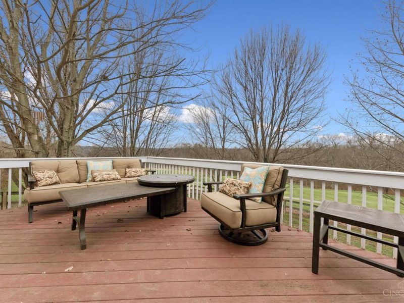 931 Winged Foot Way, Pierce Twp, OH 45245 Photo 8