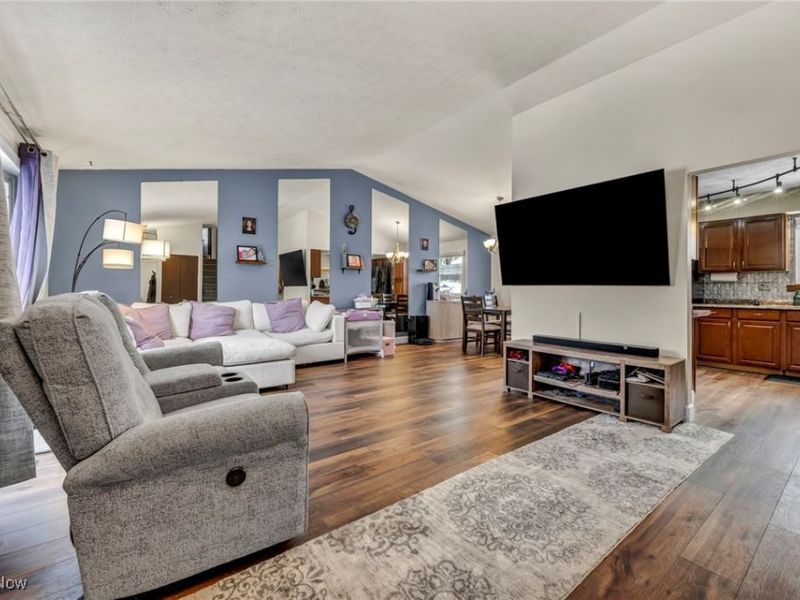 4776 Aspen Oval, Brunswick, OH 44212 Photo 3