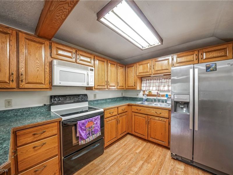 274 Fulmer Avenue, Akron, OH 44312 Photo 18