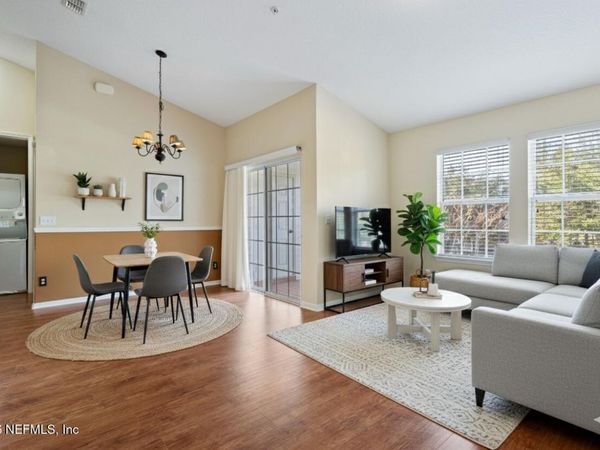 575 OAKLEAF PLANTATION Parkway, Unit 1309, Orange Park, FL 32065