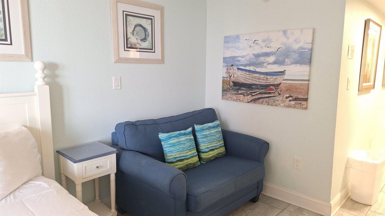 9550 Shore Dr. Photo 12