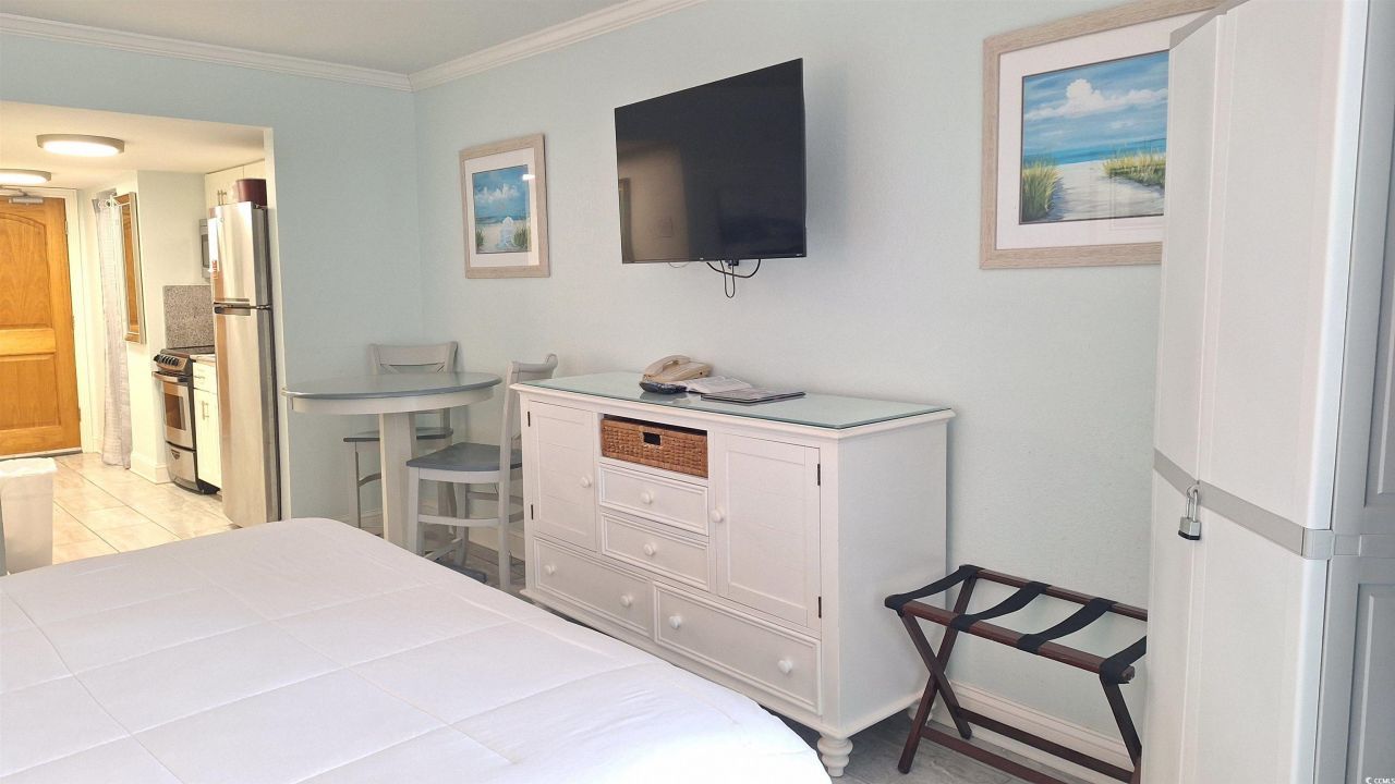 9550 Shore Dr. Photo 14