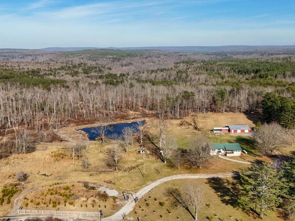 711 Lick Point Road, Sequatchie, TN 37374