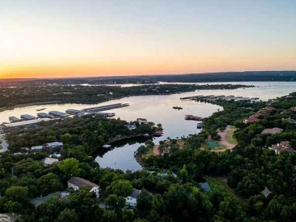 16146 Clara Van ST, Lakeway, TX 78734
