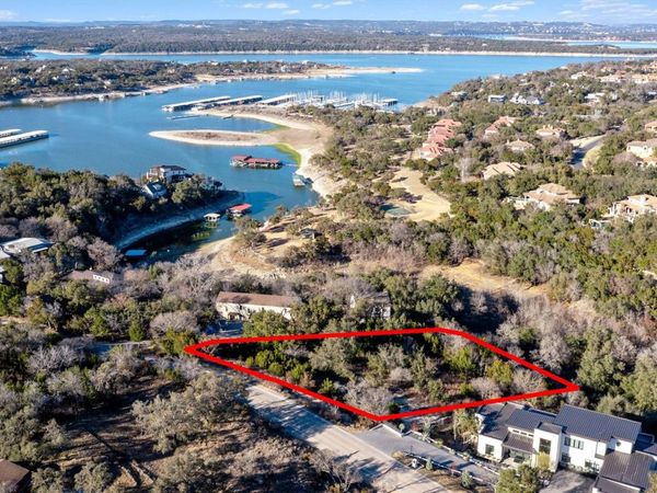 16146 Clara Van ST, Lakeway, TX 78734