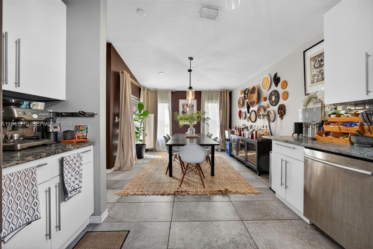 1520 NE 36th Ave, Homestead, FL 33033 Photo