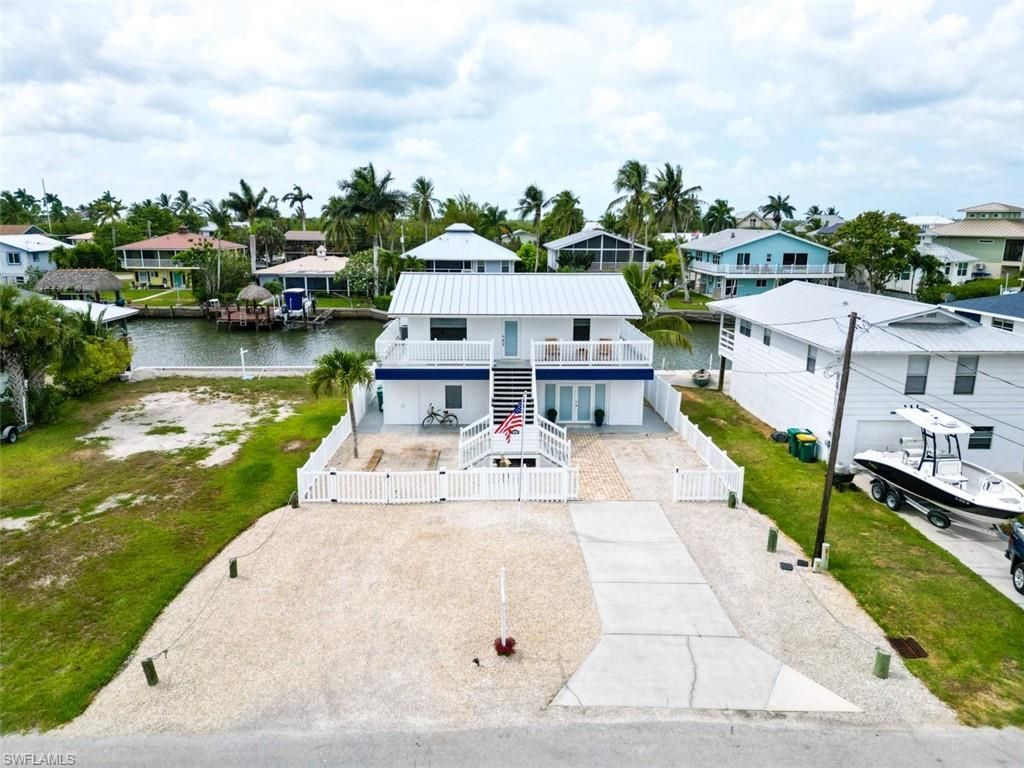 576 Coconut Ave , Goodland, FL 34140 Photo