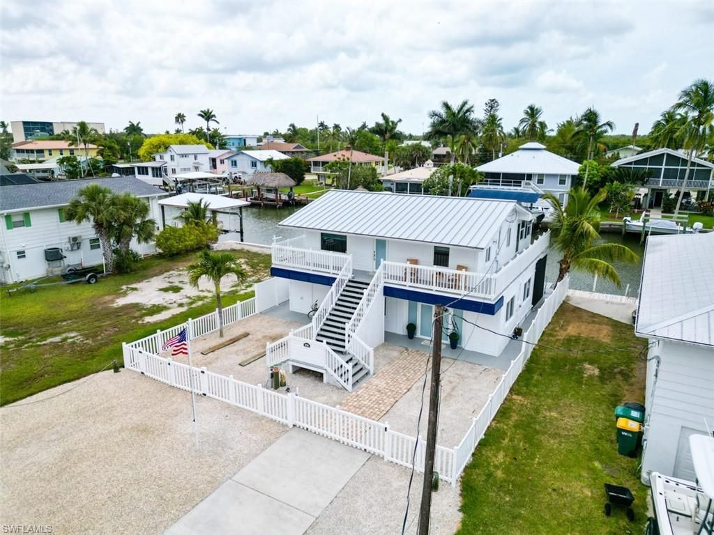 576 Coconut Ave , Goodland, FL 34140 Photo