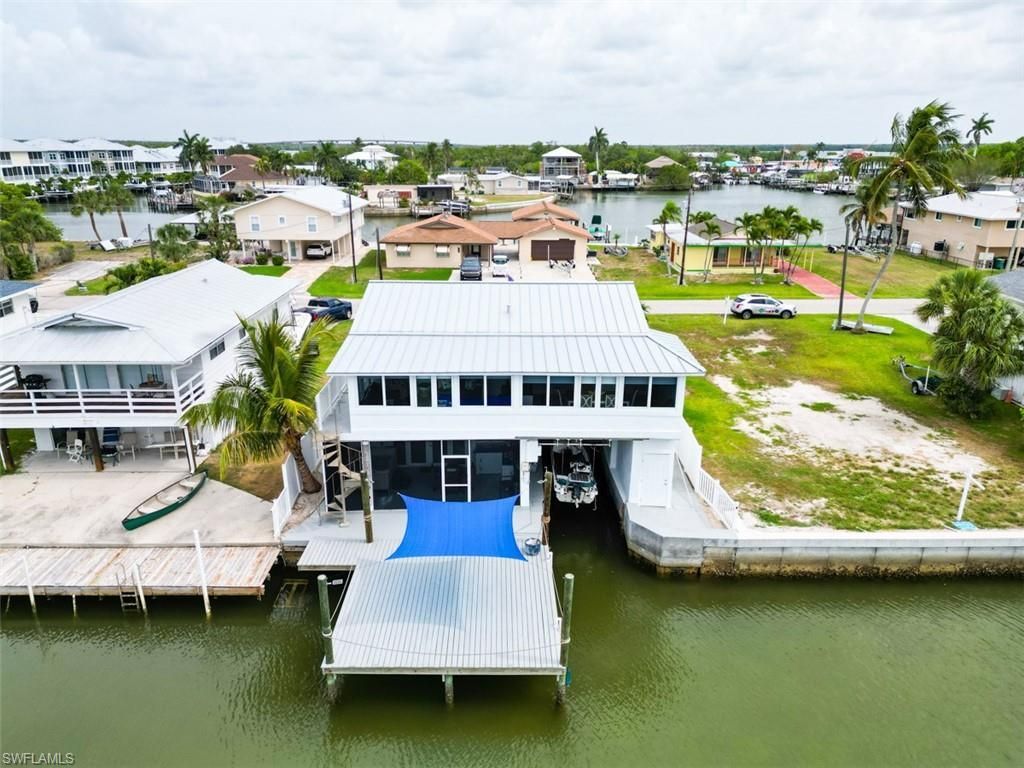 576 Coconut Ave , Goodland, FL 34140 Photo