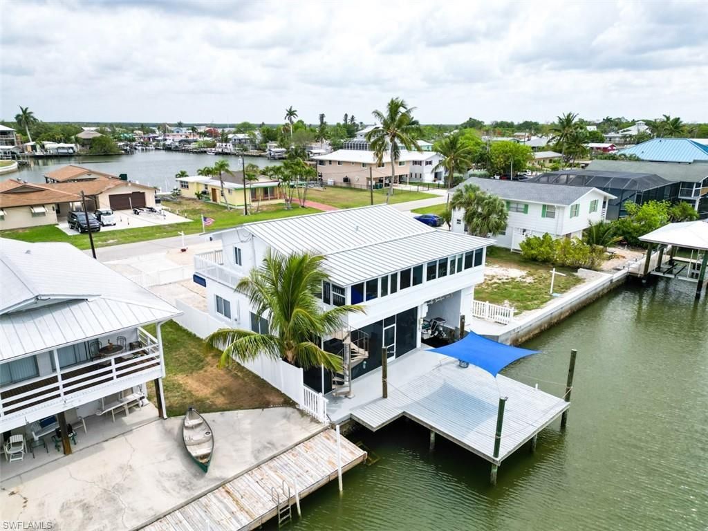 576 Coconut Ave , Goodland, FL 34140 Photo