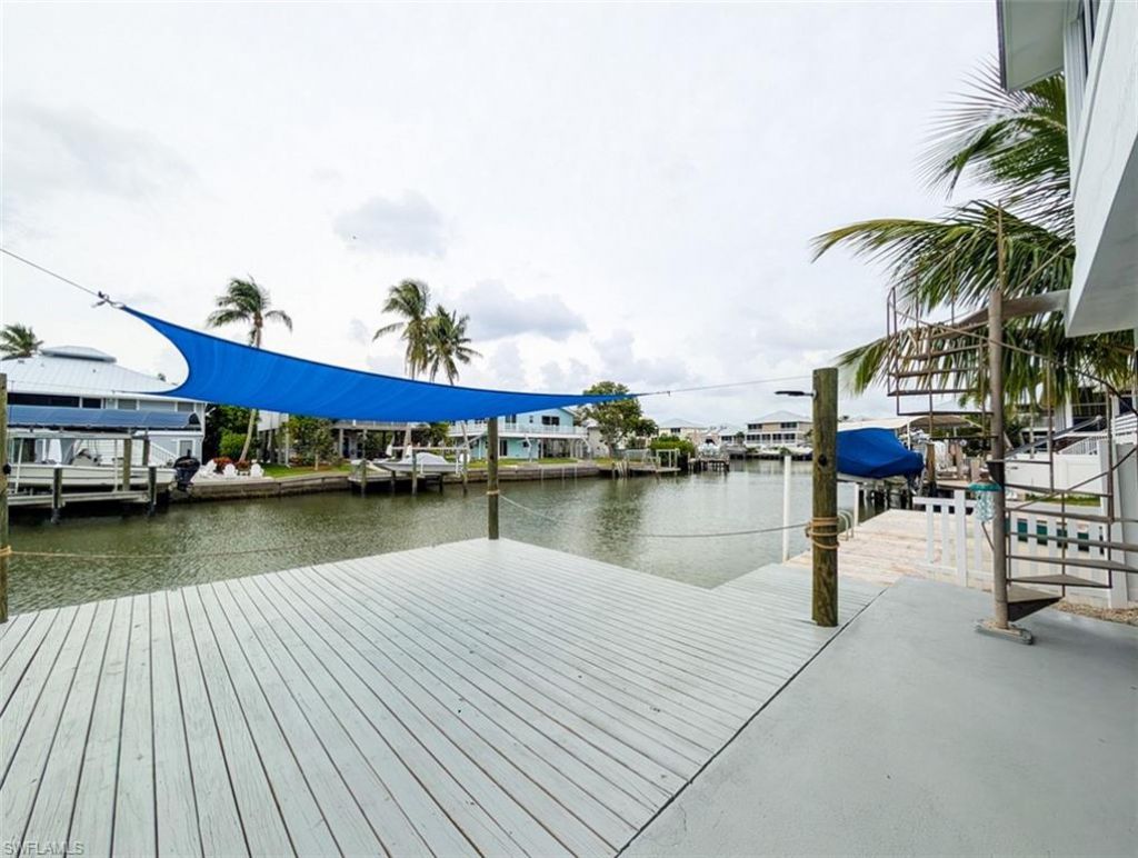 576 Coconut Ave , Goodland, FL 34140 Photo