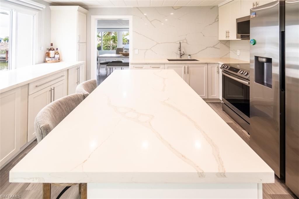 576 Coconut Ave , Goodland, FL 34140 Photo