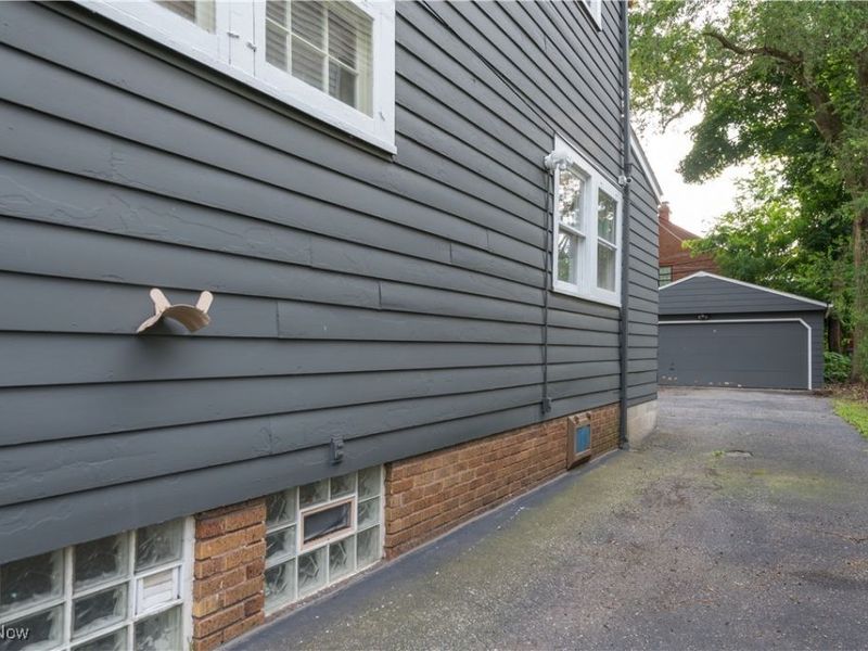 1948 Staunton Road, Cleveland, OH 44118 Photo 40