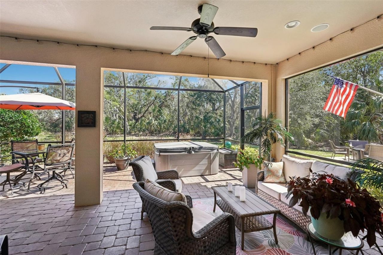 10802 Seasons Way, Palmetto, FL 34221 Photo