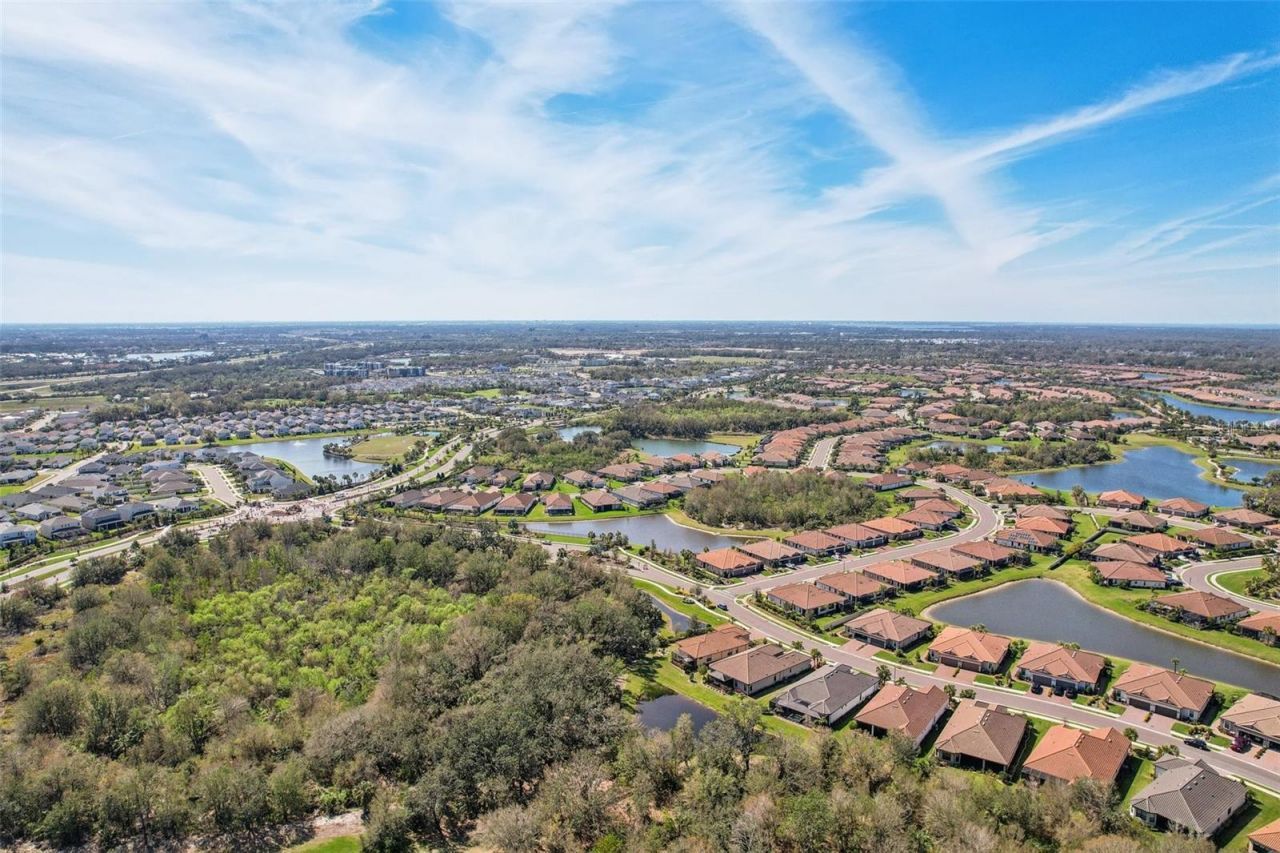 10802 Seasons Way, Palmetto, FL 34221 Photo