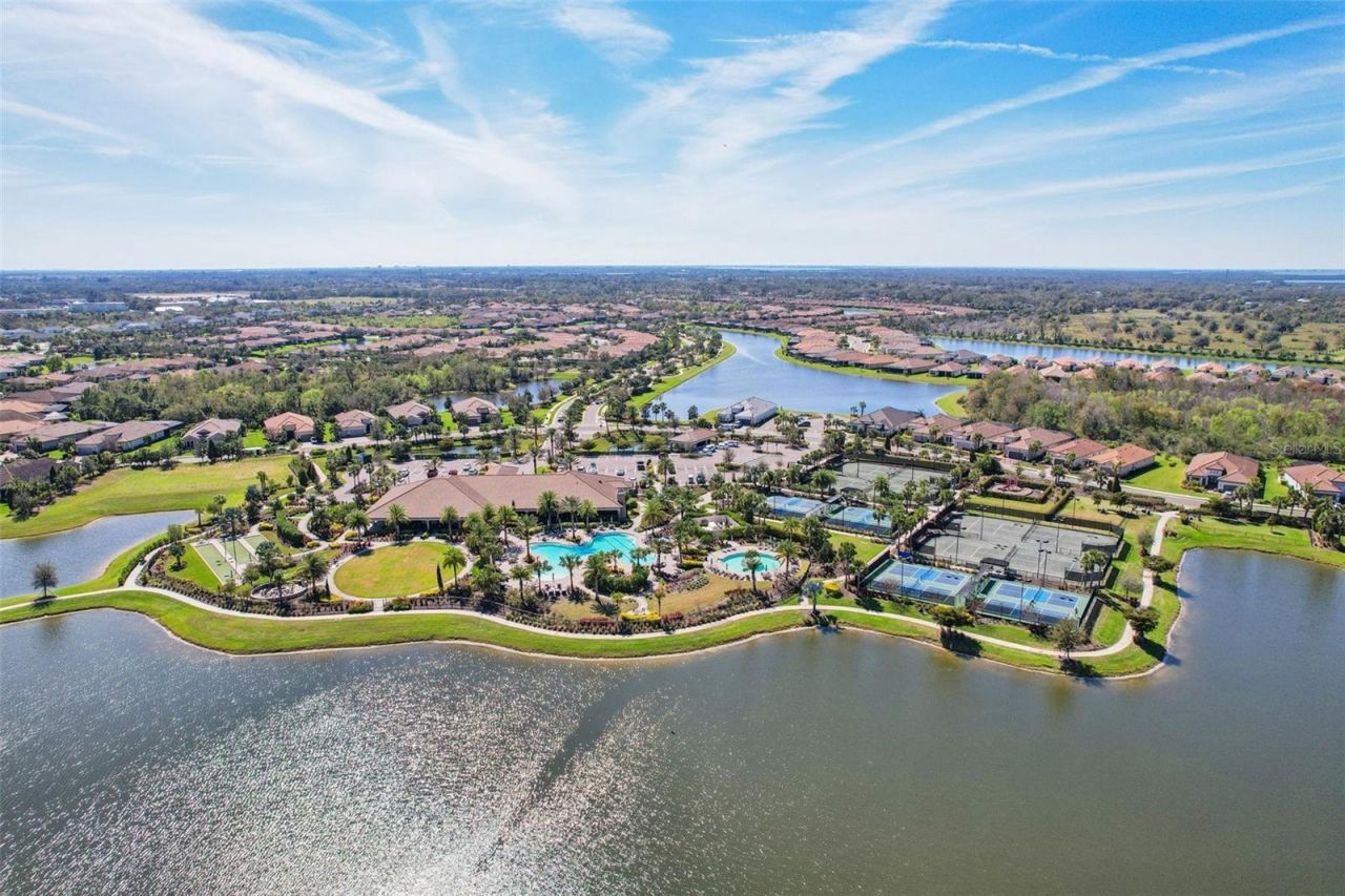 10802 Seasons Way, Palmetto, FL 34221 Photo