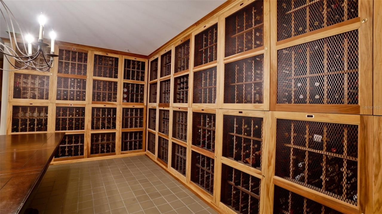 800 N Tamiami Trail, Unit 1502, Sarasota, FL 34236 Photo