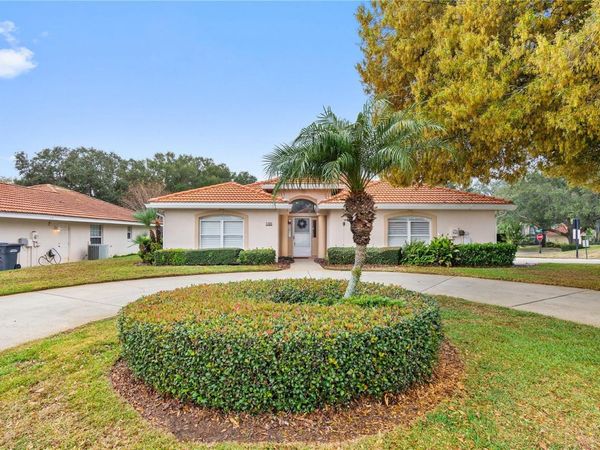 100 MORNING GLORY CIRCLE, WINTER HAVEN, FL 33884