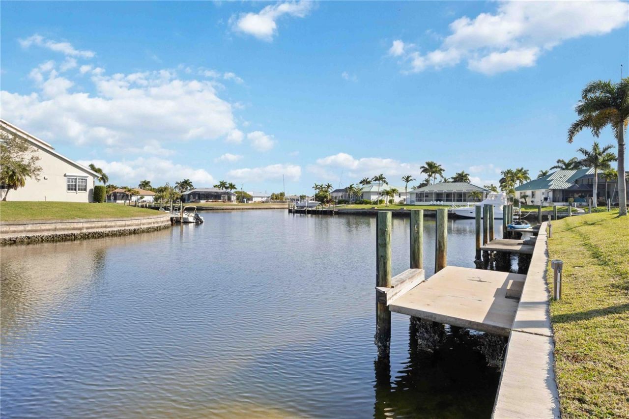 3830 Bal Harbor Boulevard, Unit 11, Punta Gorda, FL 33950 Photo