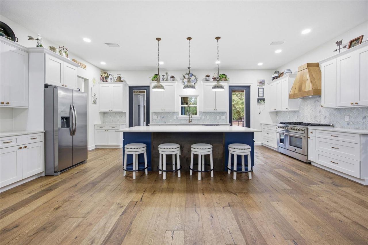 12052 SE 101st Court Road, Belleview, FL 34420 Photo